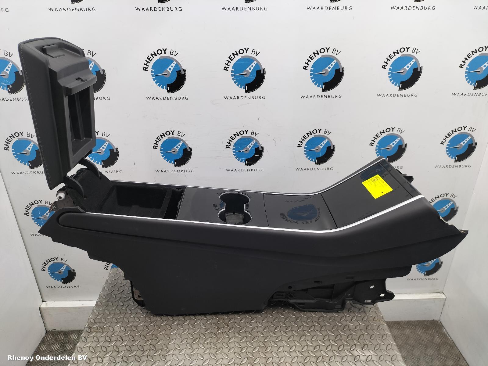 View Auto part ARMSTEUM TESLA MODEL 3 2020