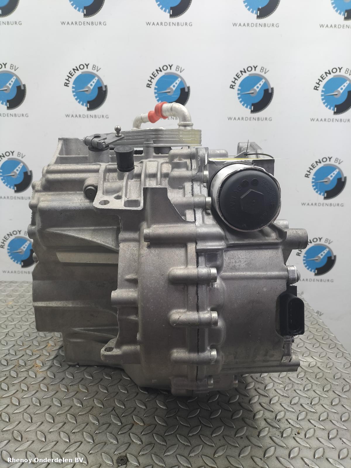 View Auto part TRANSMISSIE / VERSNELLINGSBAK FORD TOURNEO CONNECT 2023