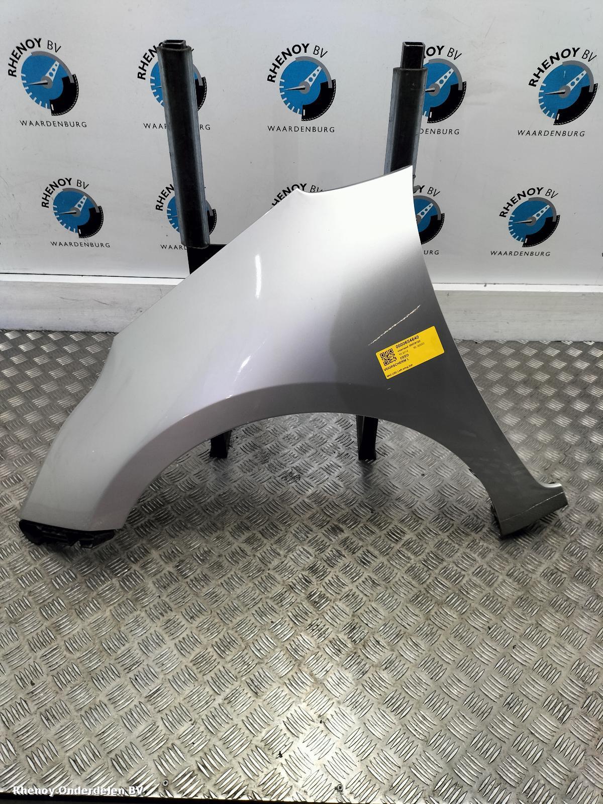 Bekijk Auto-onderdeel VOORSCHERM L KIA CEED 2014