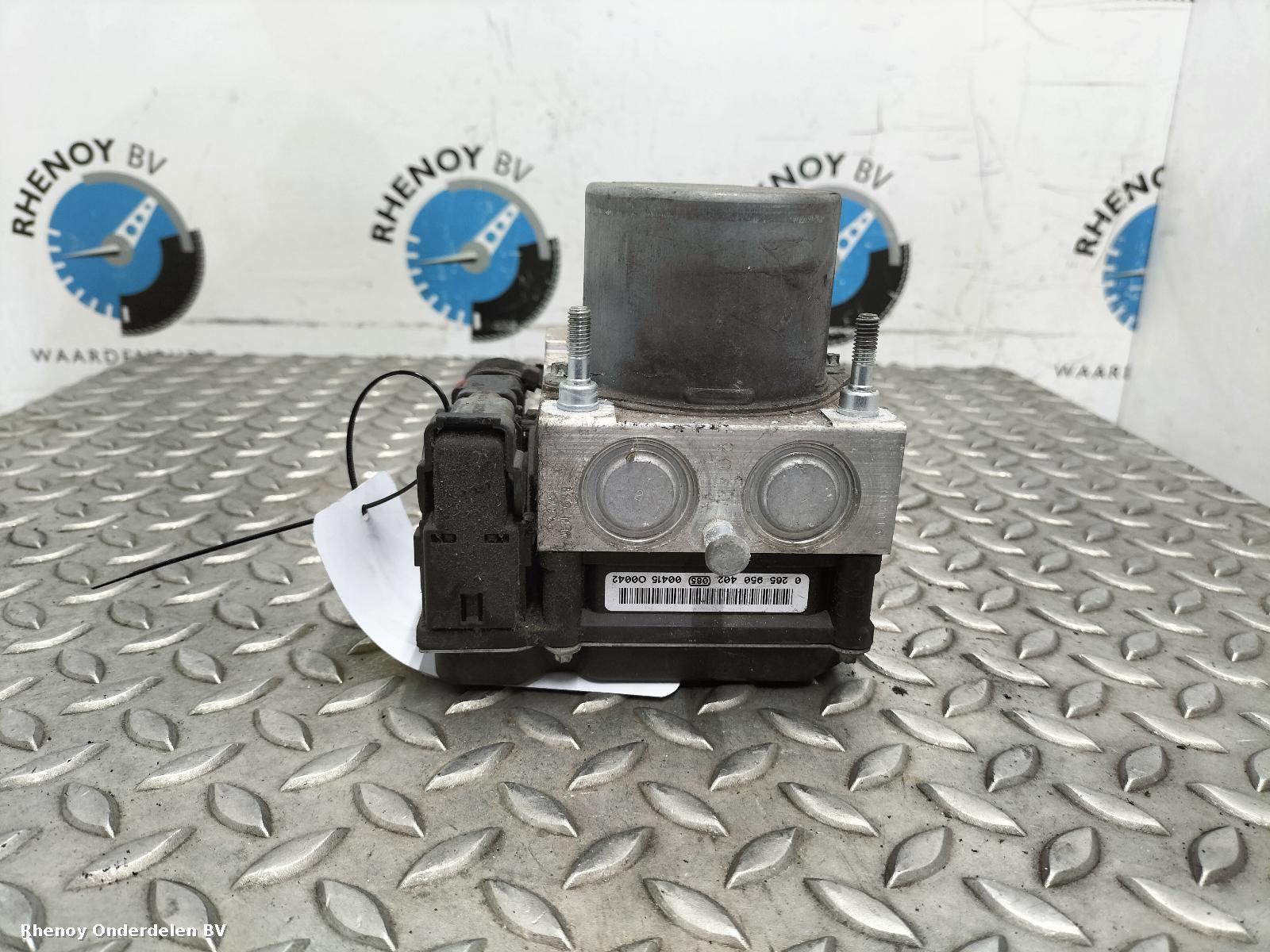 Bekijk Auto-onderdeel ABS POMP  OPEL / VAUXHALL CORSA 2008