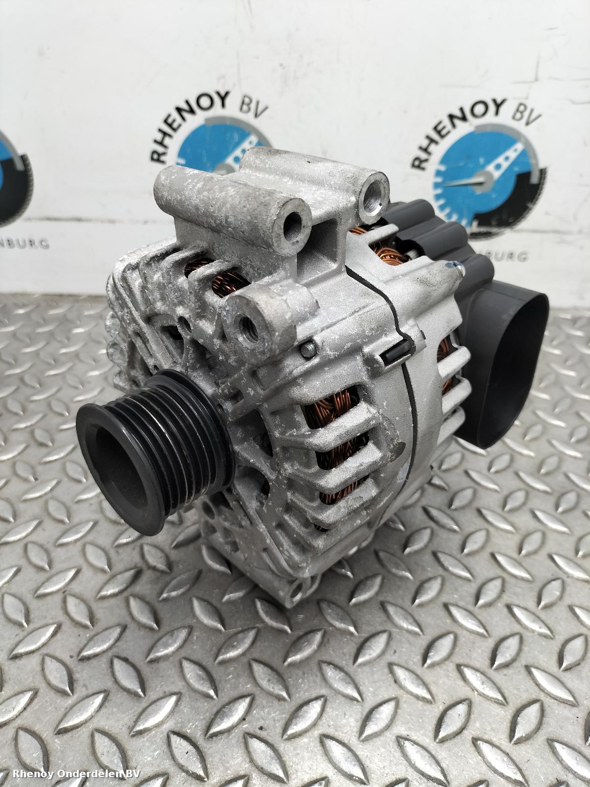 Bekijk Auto-onderdeel DYNAMO BMW 7 SERIES 2012