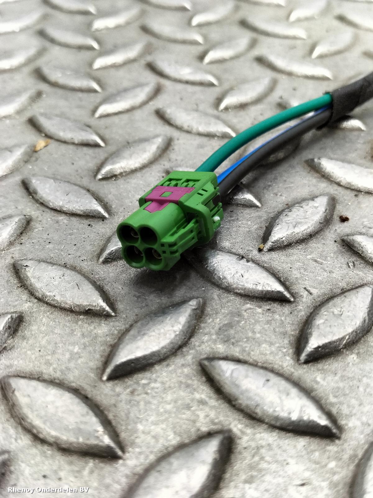 View Auto part ANTENNE FORD TRANSIT CUSTOM 2024