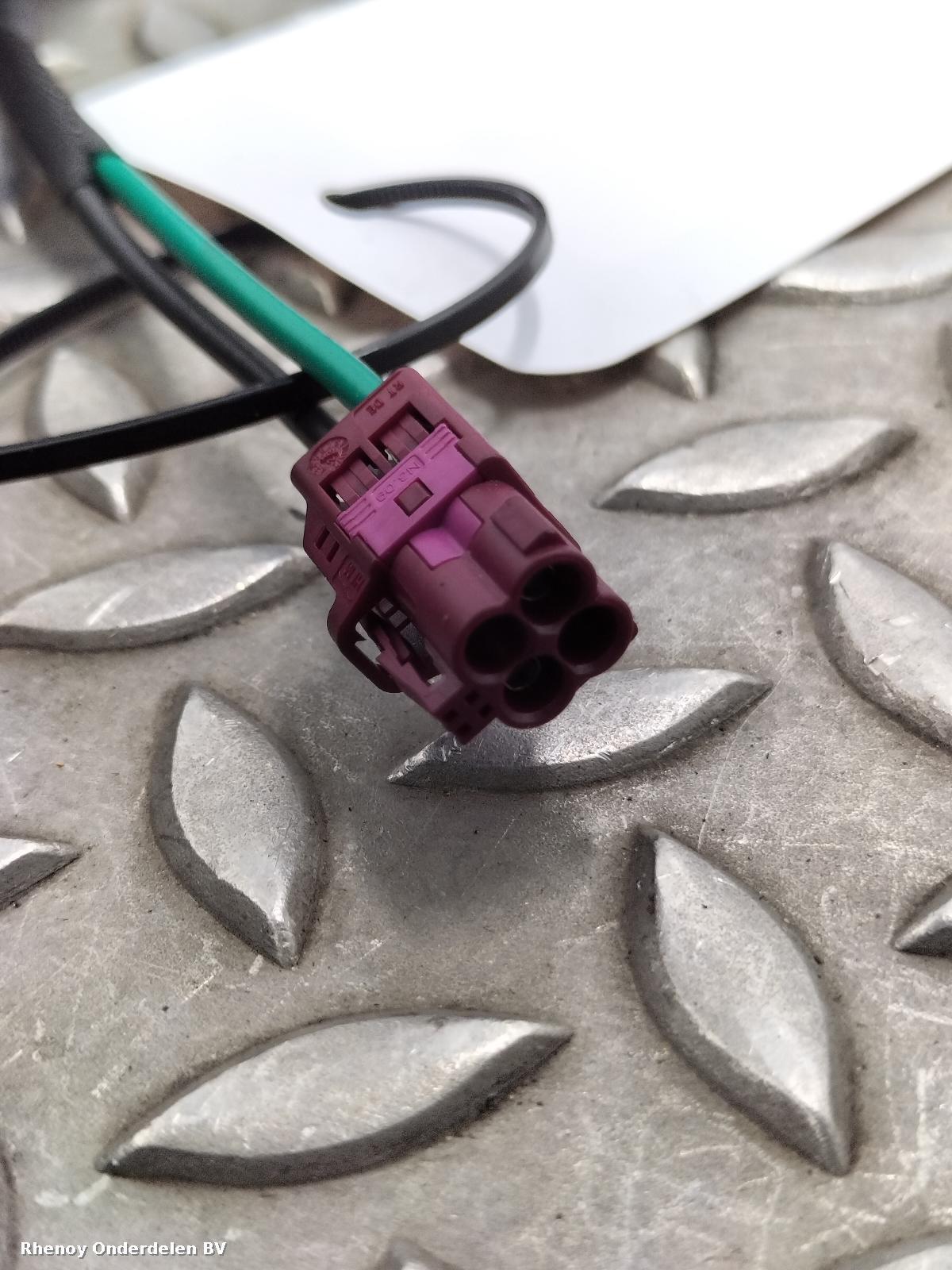 View Auto part ANTENNE FORD TRANSIT CUSTOM 2024