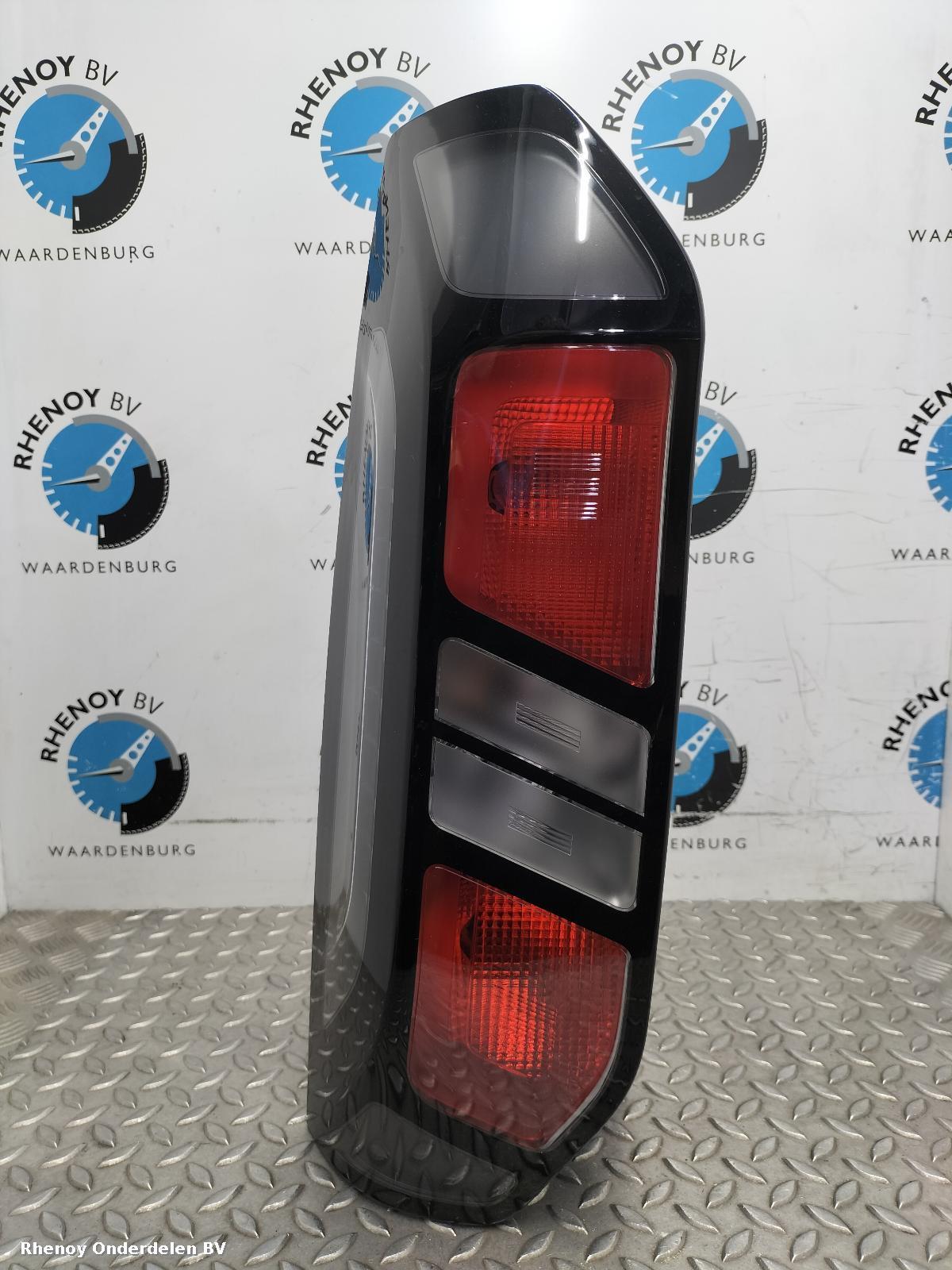 Bekijk Auto-onderdeel ACHTERLICHT L FORD TRANSIT CUSTOM 2024