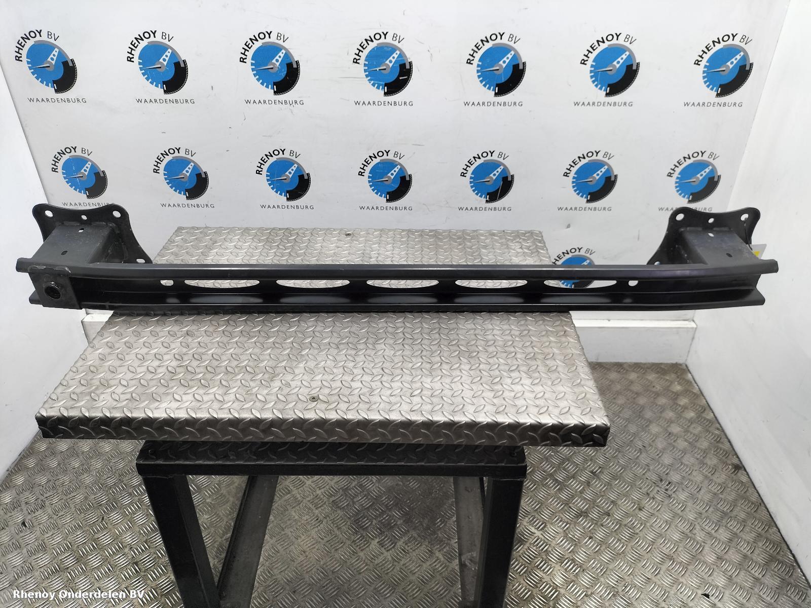 Bekijk Auto-onderdeel BUMPERBALK ACHTER FORD TRANSIT CUSTOM 2024