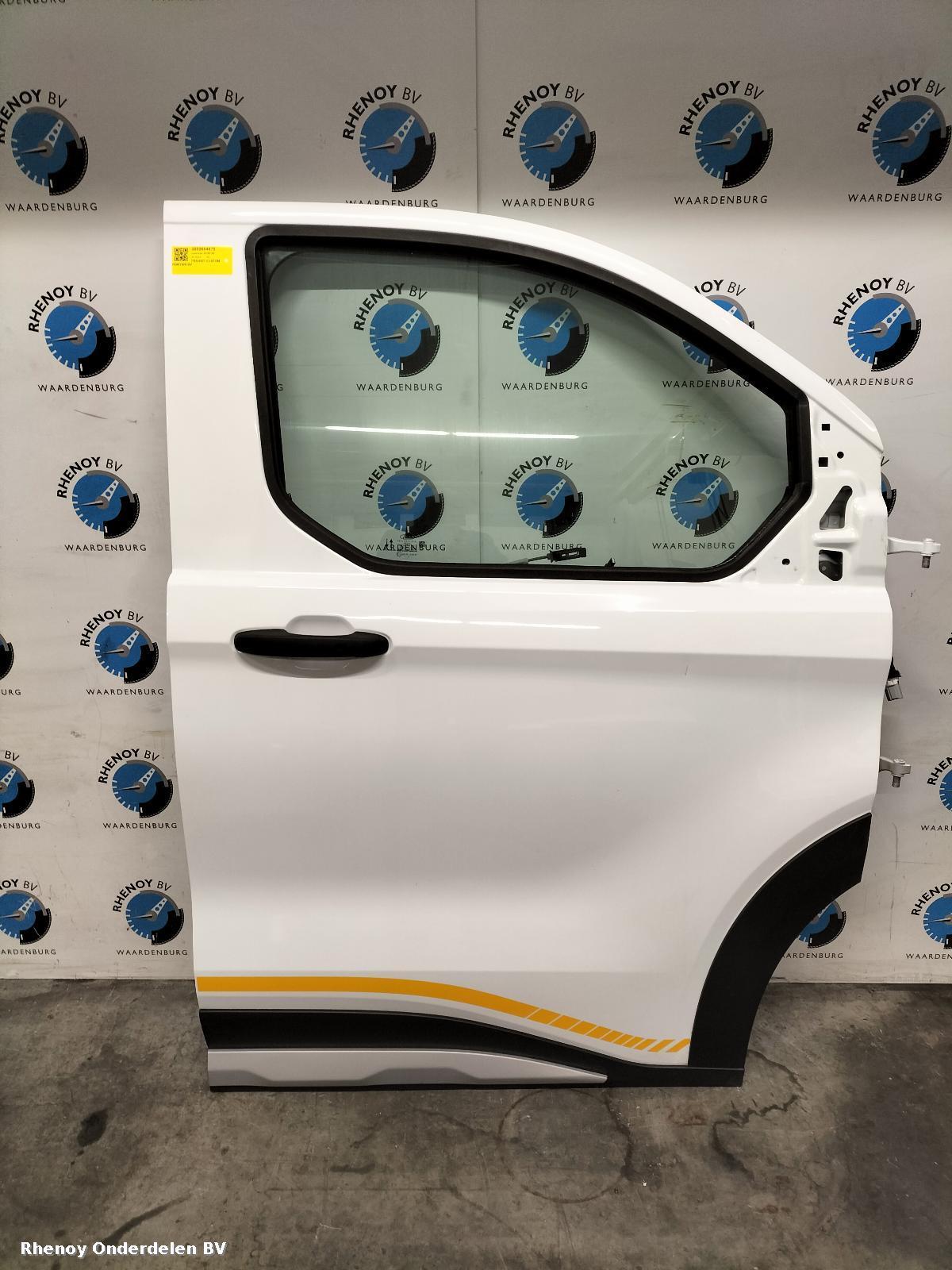 Bekijk Auto-onderdeel PORTIER RV FORD TRANSIT CUSTOM 2024