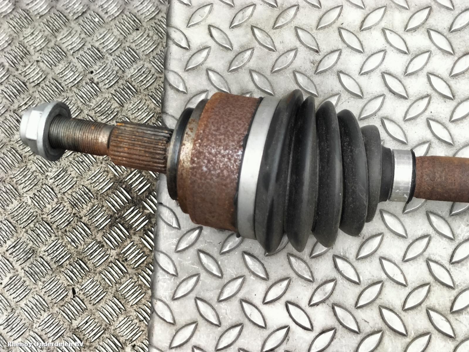 View Auto part AANDRIJFAS R FORD KUGA 2023