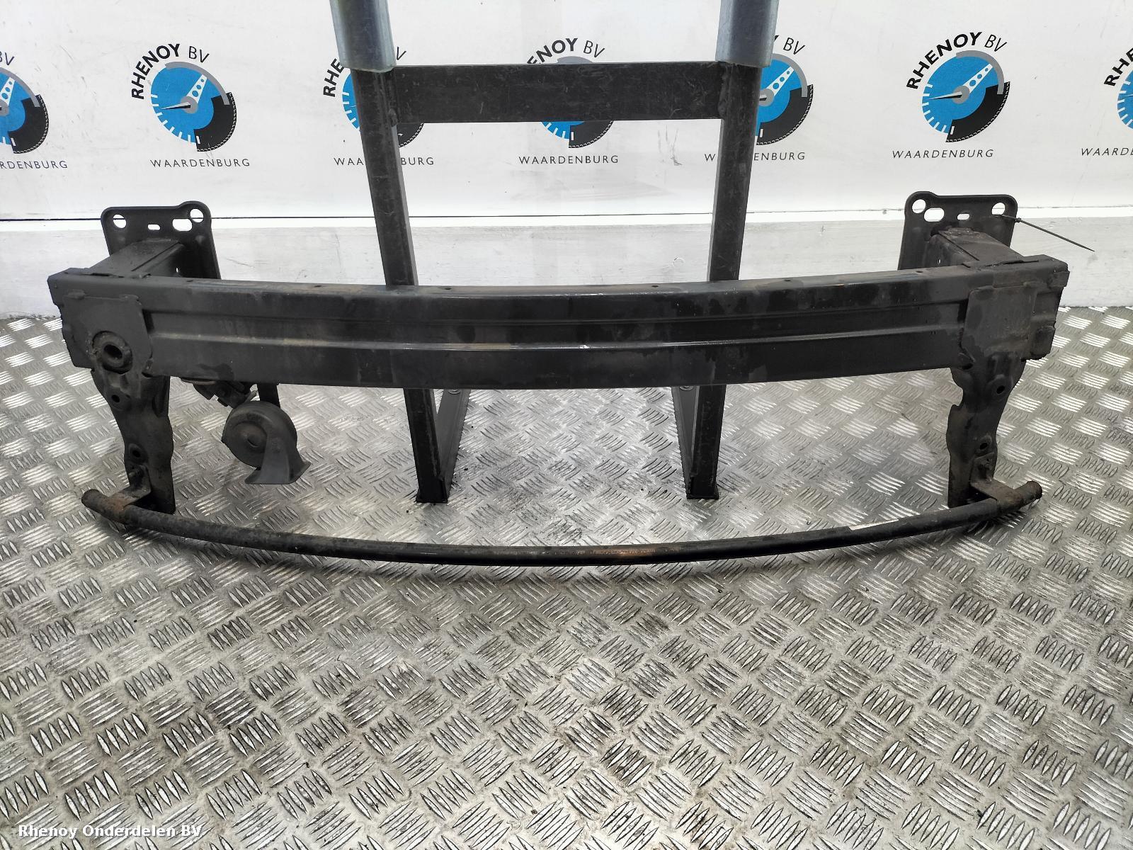 Bekijk Auto-onderdeel VOORBUMPER BALK KIA CEED 2014