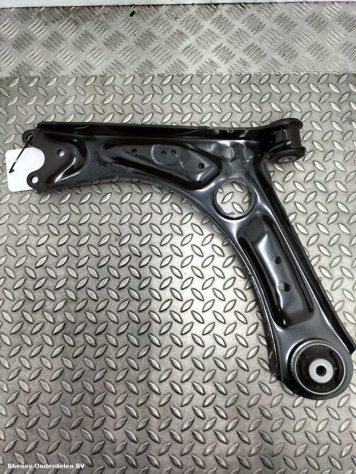 View Auto part DRAAGARM ONDER RV FORD TRANSIT CONNECT 2023