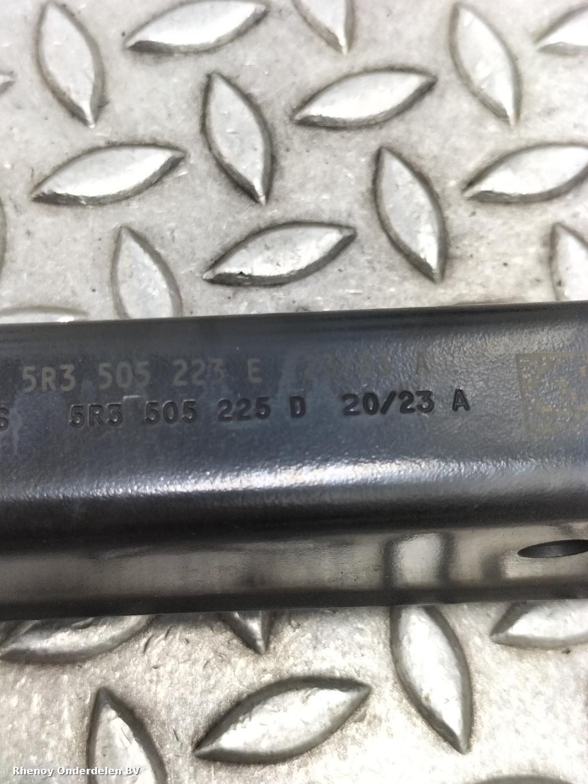 View Auto part DRAAGARM ONDER LA FORD TRANSIT CONNECT 2023