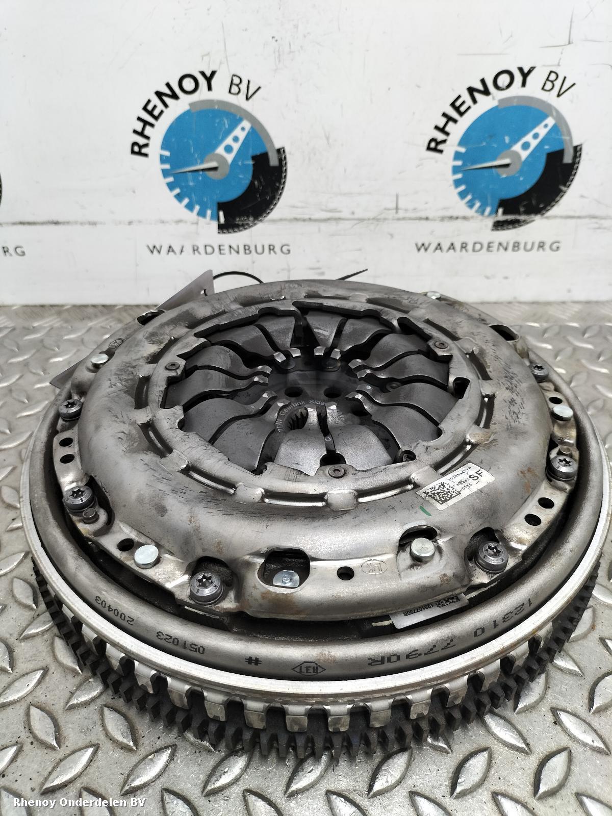 Bekijk Auto-onderdeel VLIEGWIEL / KOPPELING RENAULT CLIO 2023