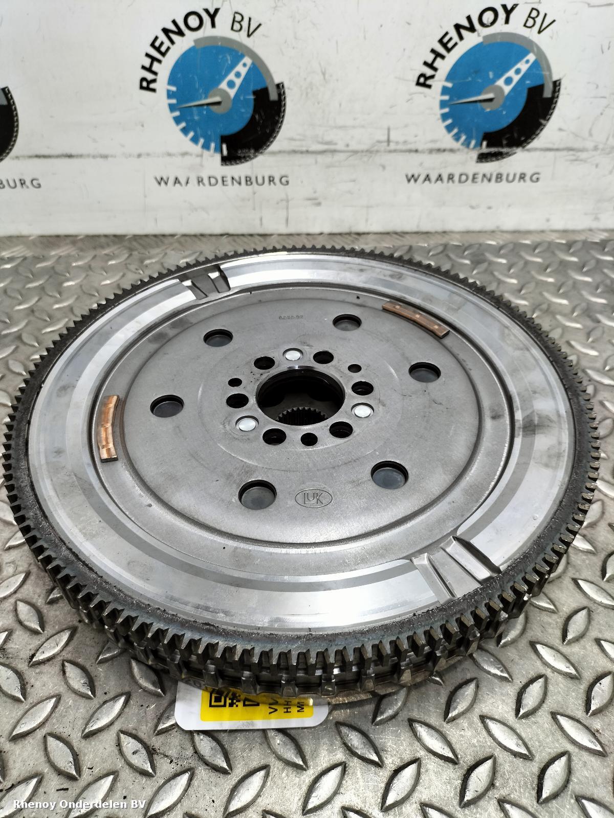 View Auto part VLIEGWIEL / KOPPELING RENAULT CAPTUR 2019