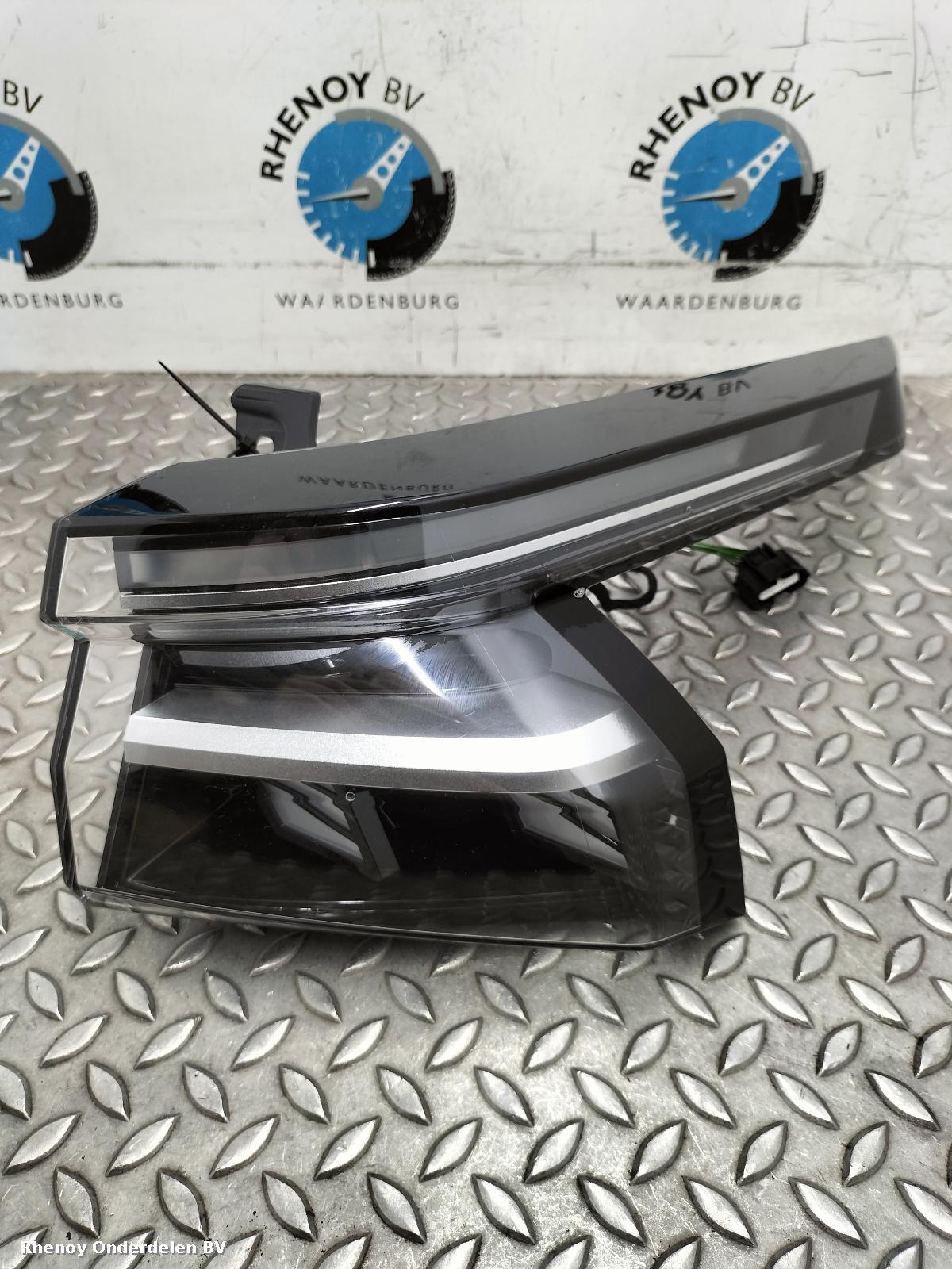 View Auto part R Taillight NISSAN QASHQAI 2025