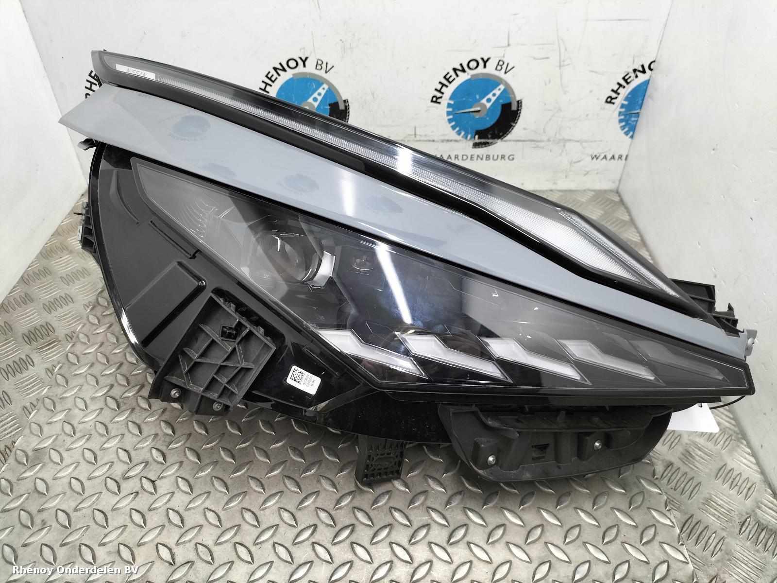 View Auto part R Headlamp NISSAN QASHQAI 2025
