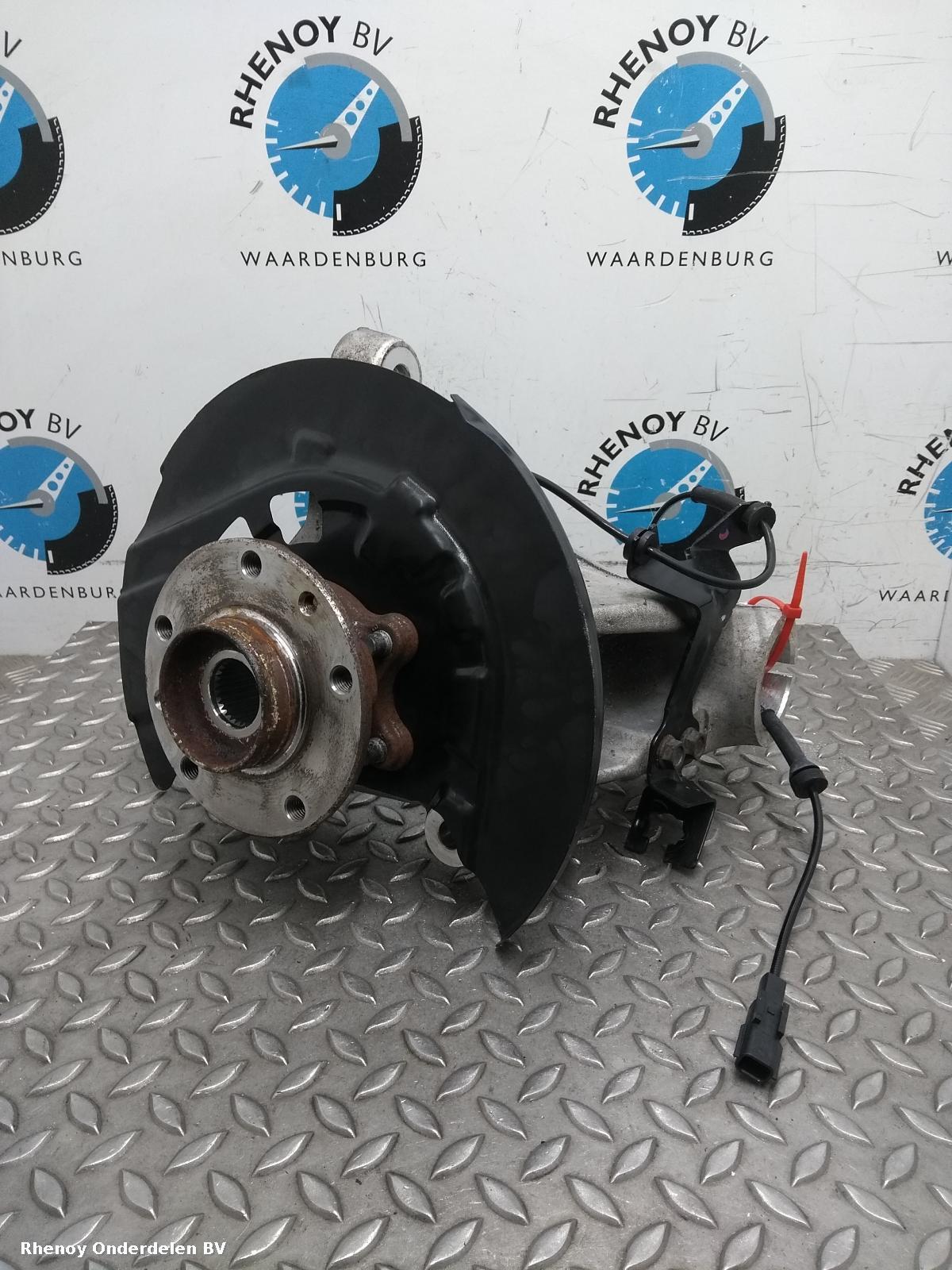 Bekijk Auto-onderdeel FUSEE RV NISSAN QASHQAI 2025