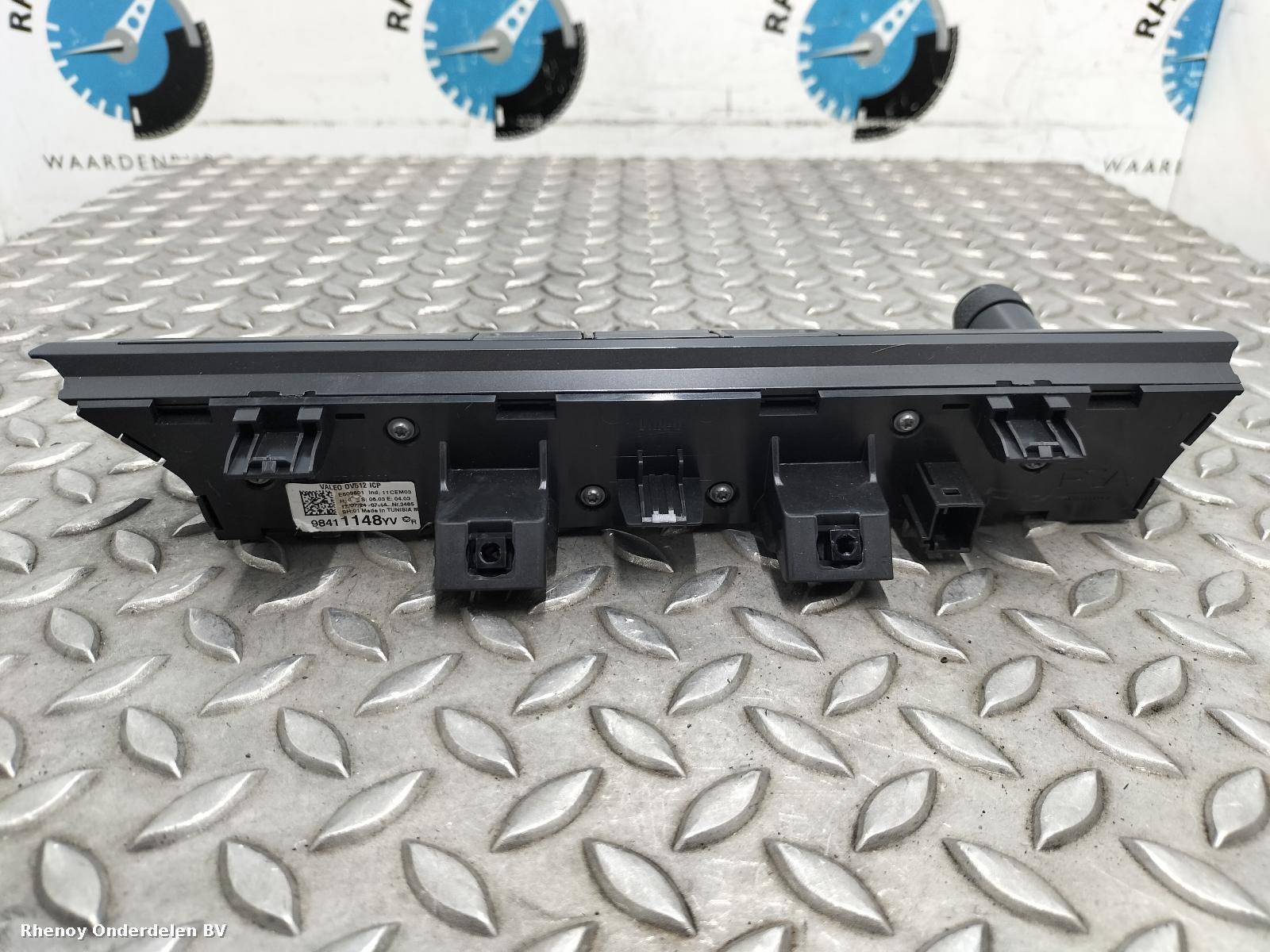 View Auto part NAVIGATIE OPEL / VAUXHALL ASTRA 2024