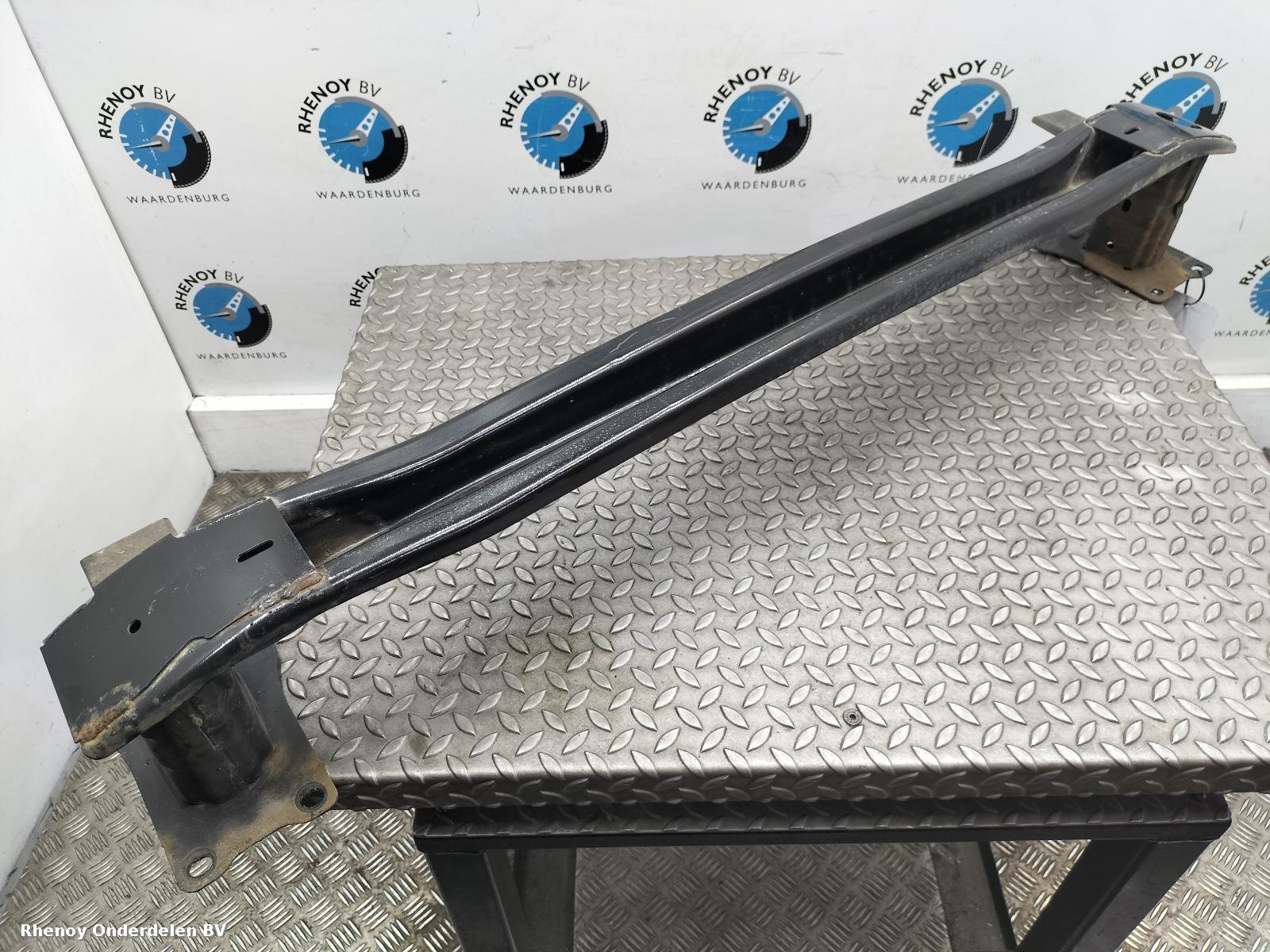 Bekijk Auto-onderdeel BUMPERBALK ACHTER VOLKSWAGEN GOLF 2021