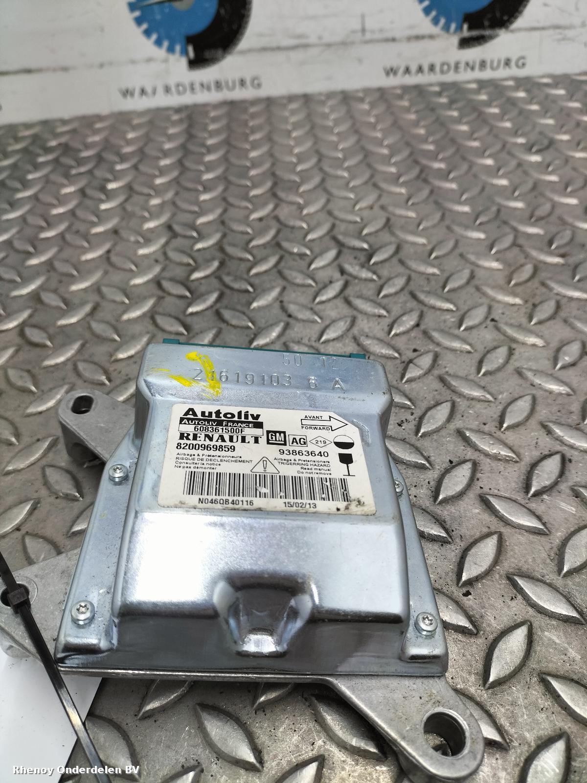 Bekijk Auto-onderdeel COMPUTER ECU RENAULT TRAFIC 2013
