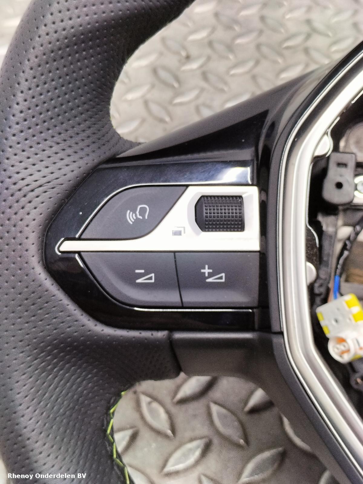 View Auto part STUURWIEL PEUGEOT 208 2024