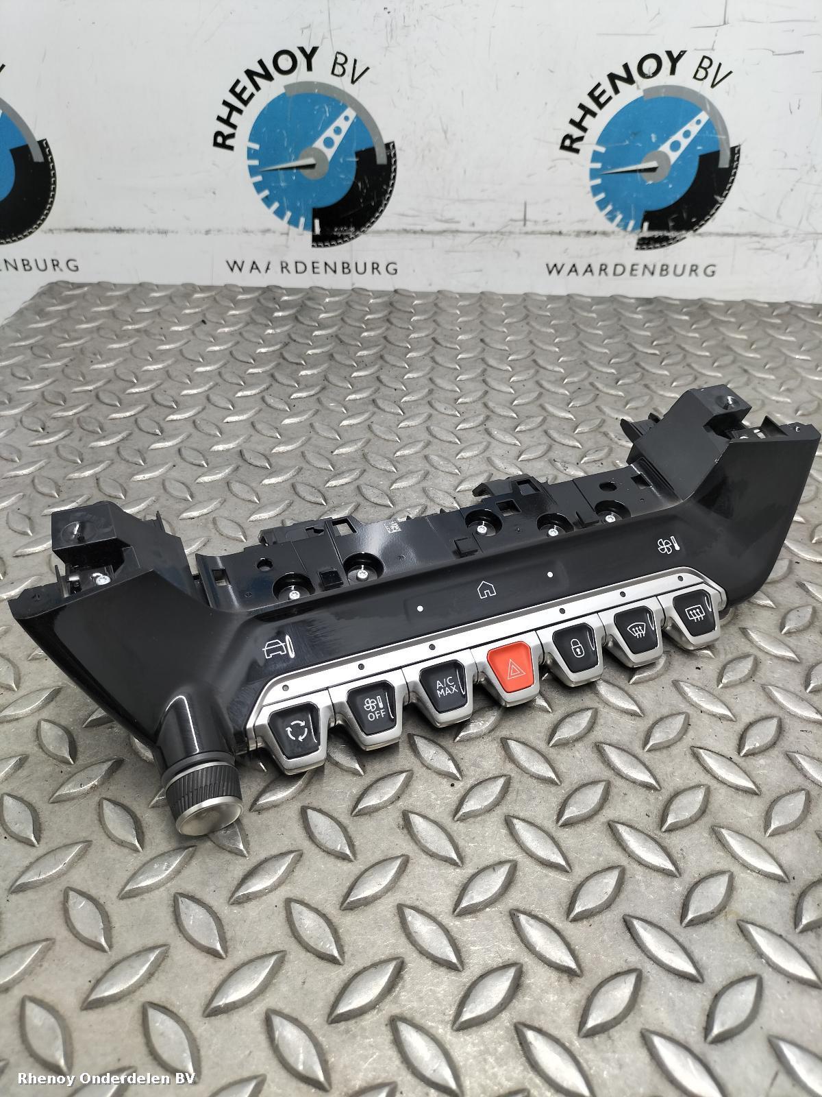 View Auto part NAVIGATIE PEUGEOT 208 2024