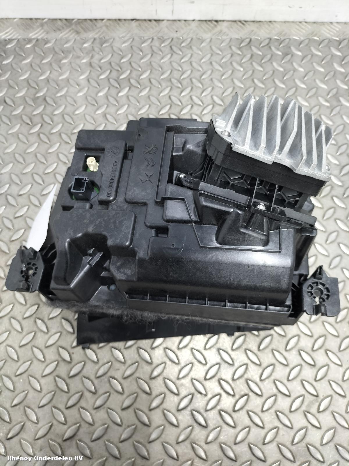 View Auto part HEAD UP DISPLAY OPEL / VAUXHALL ASTRA 2024