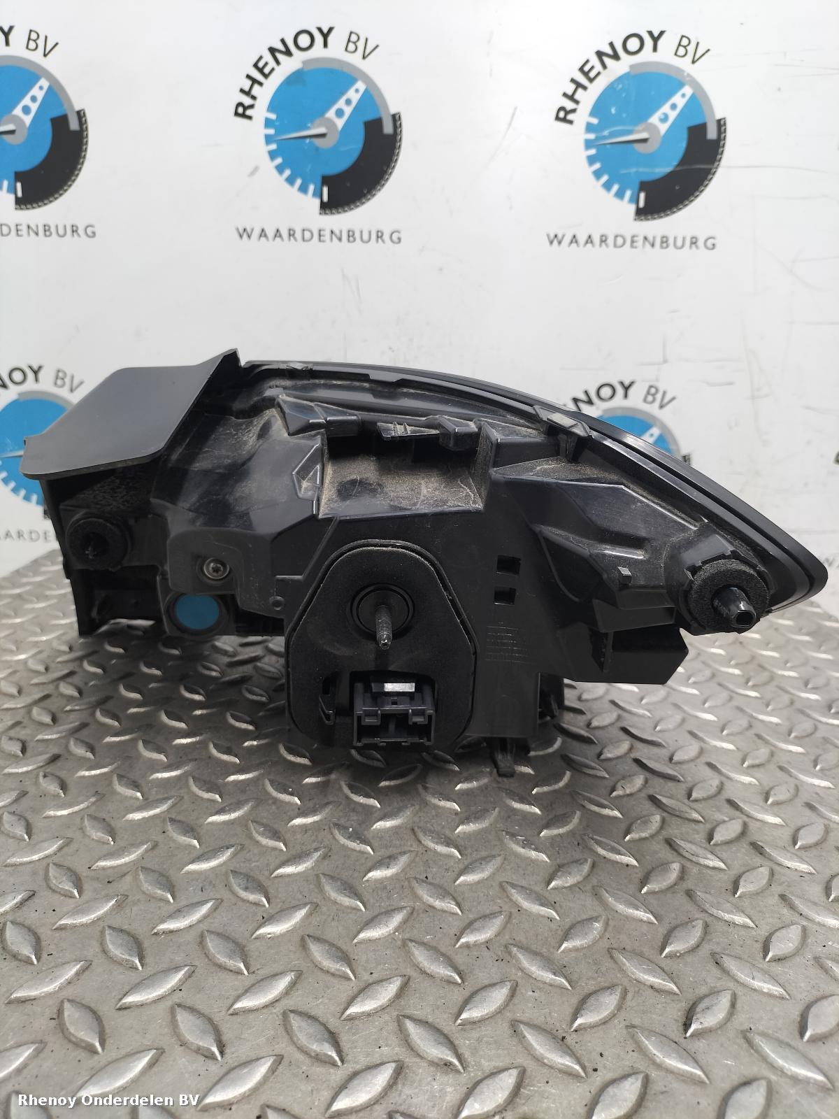 View Auto part ACHTERLICHT L PEUGEOT 208 2024