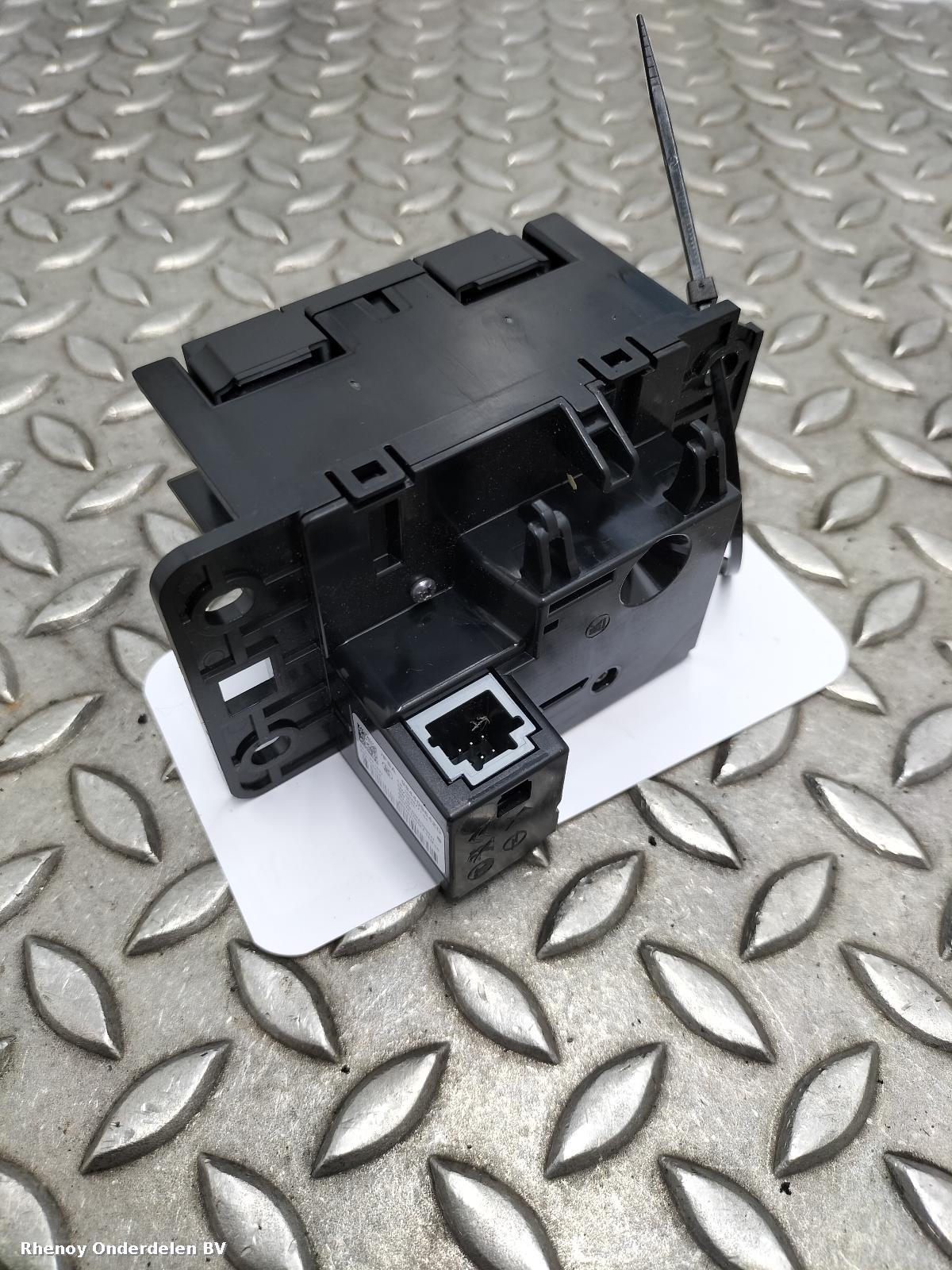 View Auto part VERSNELLINGSPOOK PEUGEOT 208 2024
