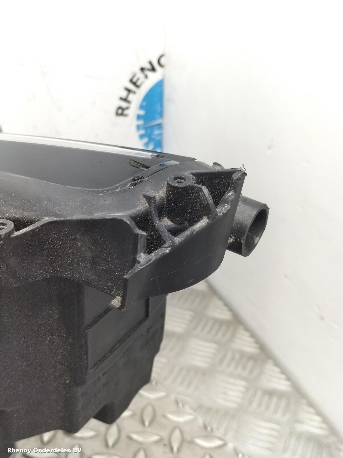 View Auto part KOPLAMP R PEUGEOT 208 2024