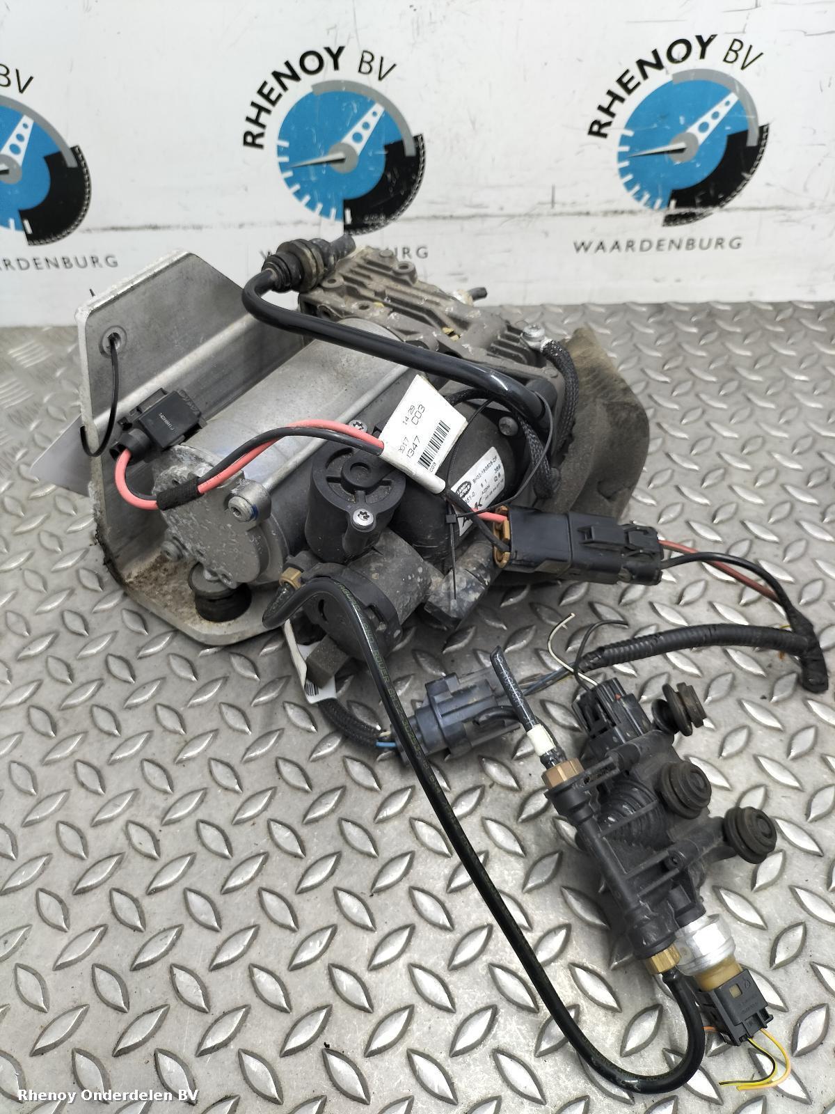 Bekijk Auto-onderdeel COMPRESSOR LUCHTVERING LAND ROVER DISCOVERY 2009