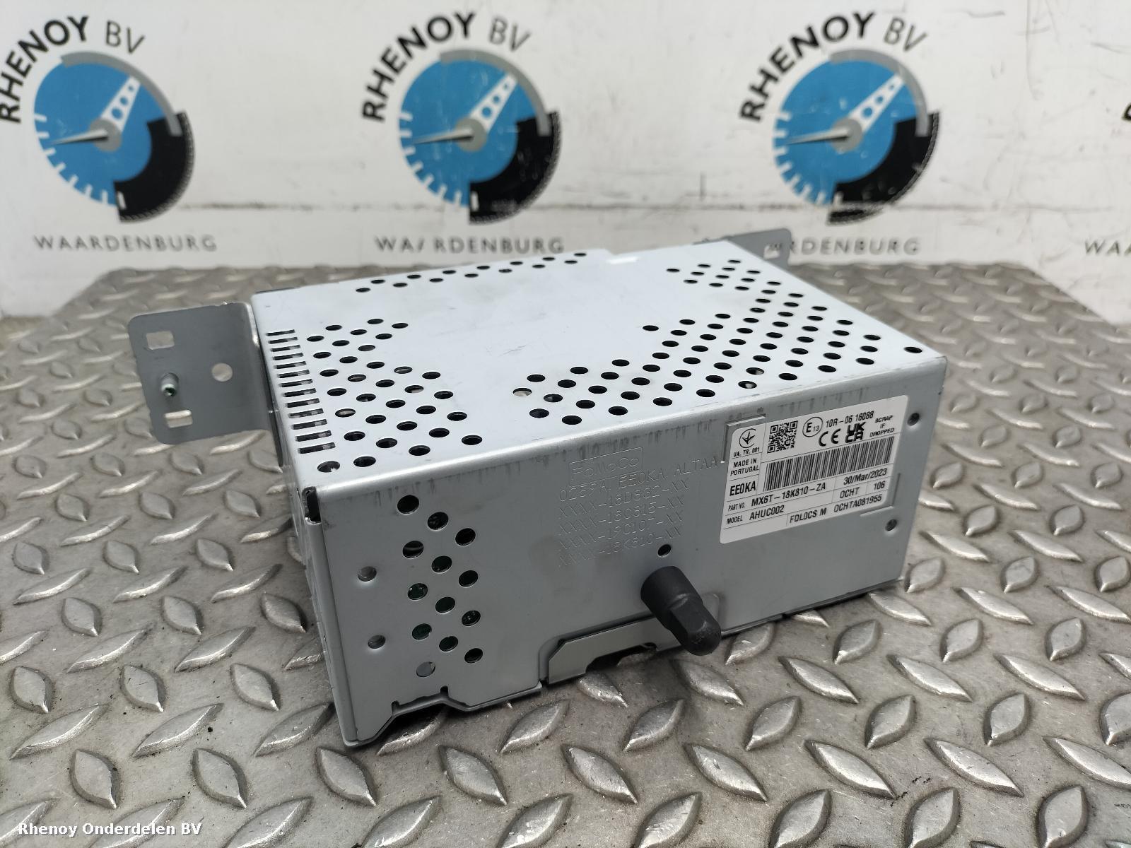 View Auto part NAVIGATIE FORD KUGA 2023