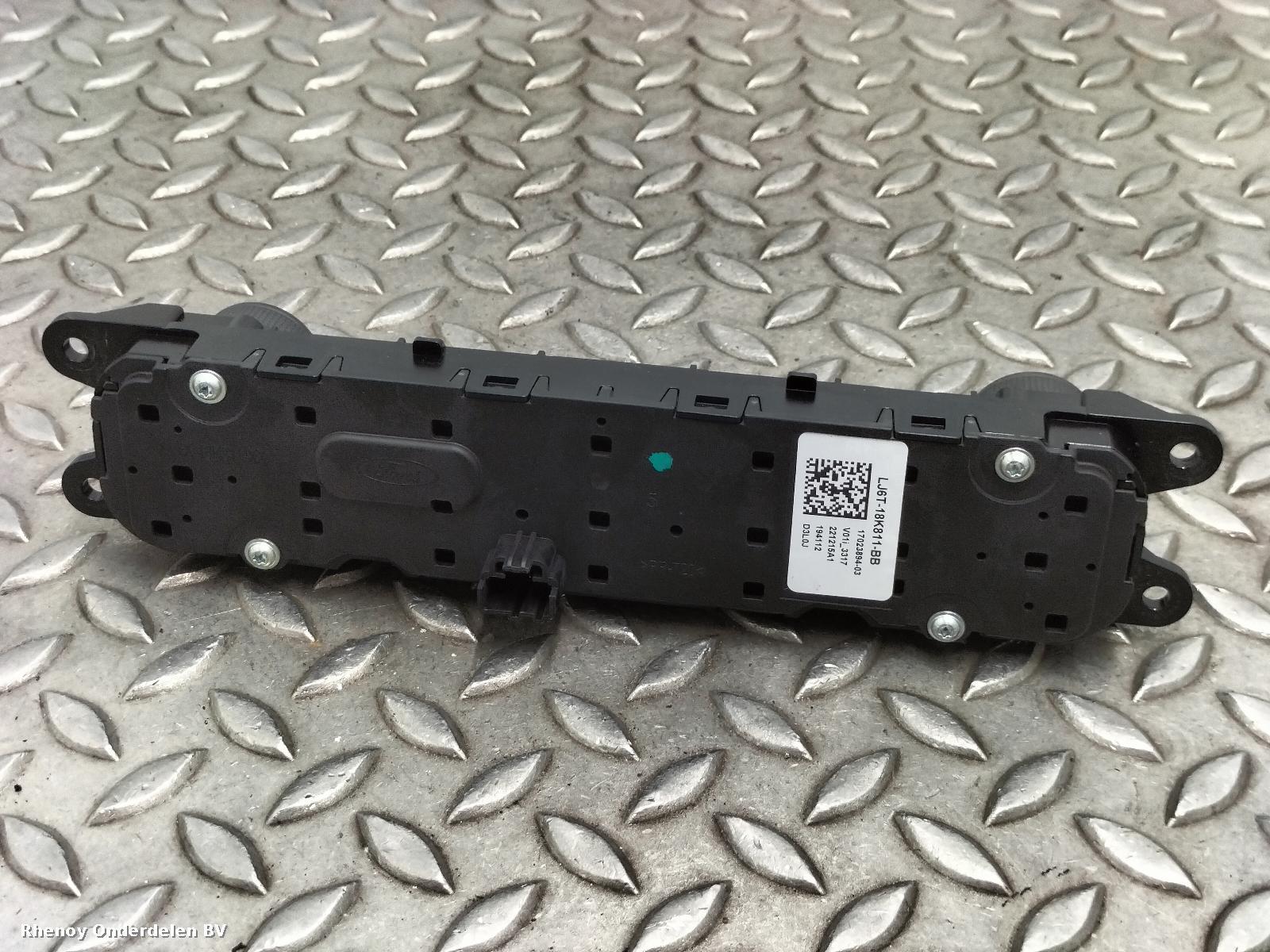 View Auto part NAVIGATIE FORD KUGA 2023