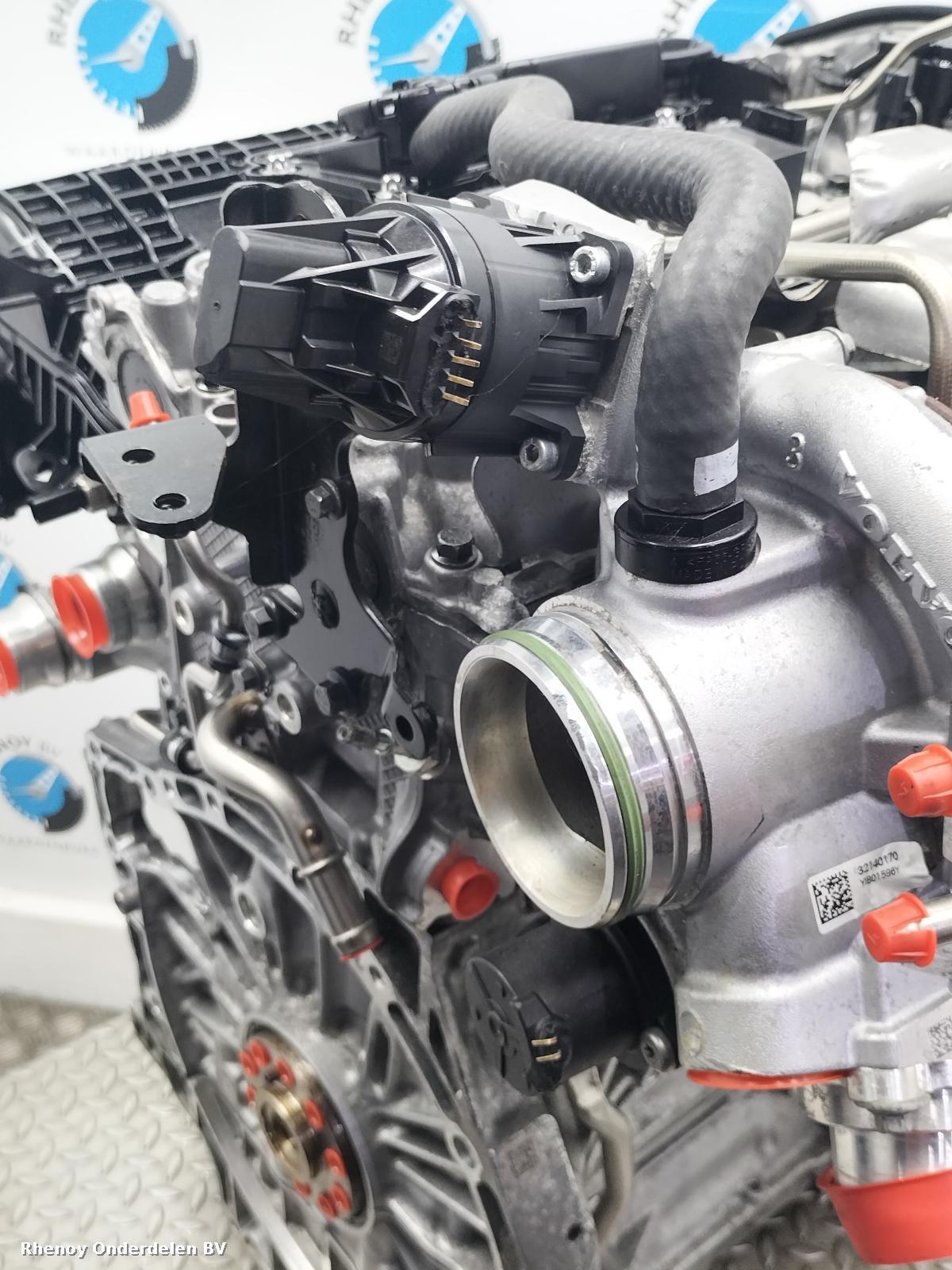 2022 VOLVO S60 Engine View Auto part Engine VOLVO S60 2022