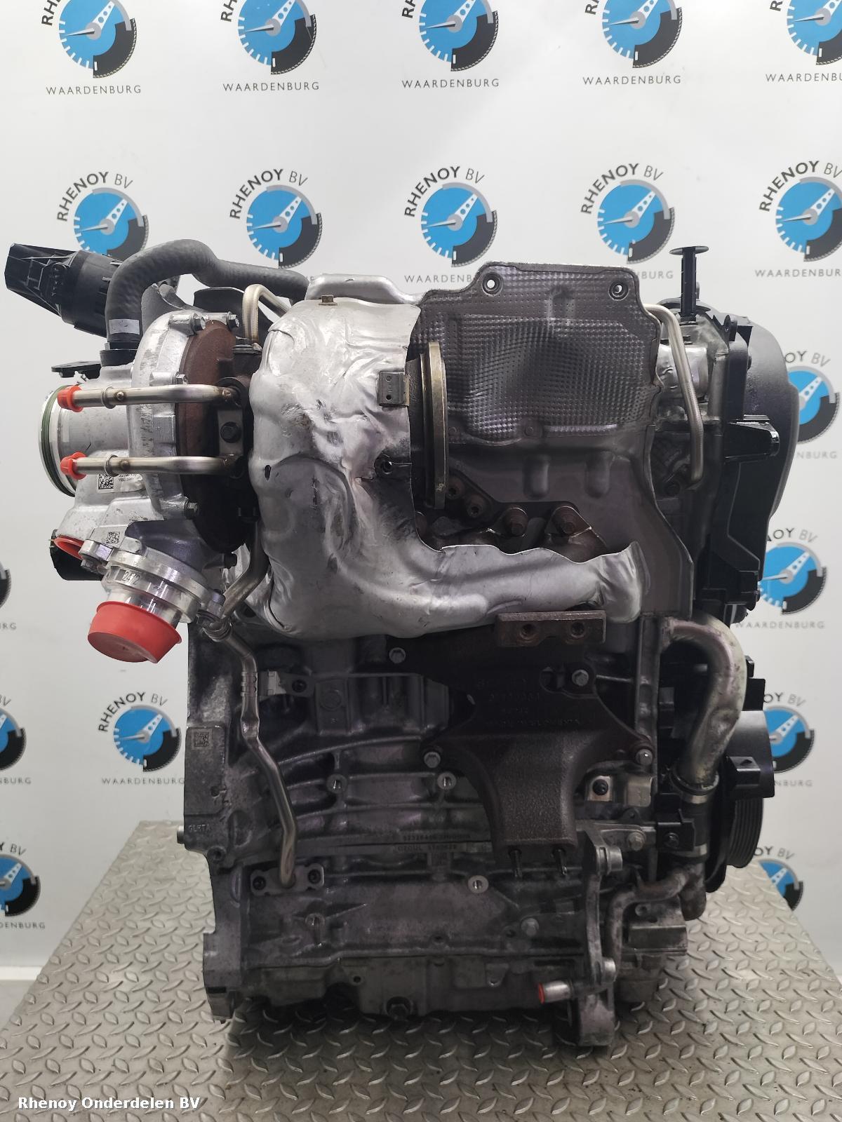 2022 VOLVO S60 Engine View Auto part Engine VOLVO S60 2022