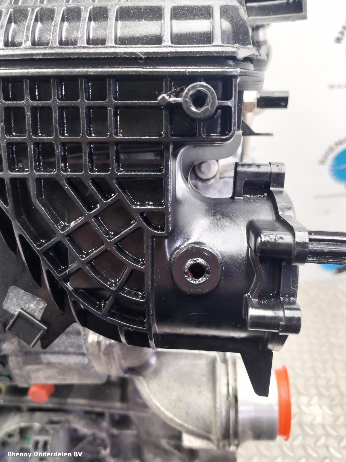 2022 VOLVO S60 Engine View Auto part Engine VOLVO S60 2022