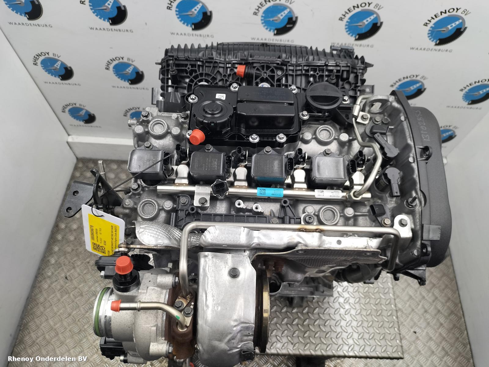 2022 VOLVO XC40 Engine View Auto part Engine VOLVO XC40 2022