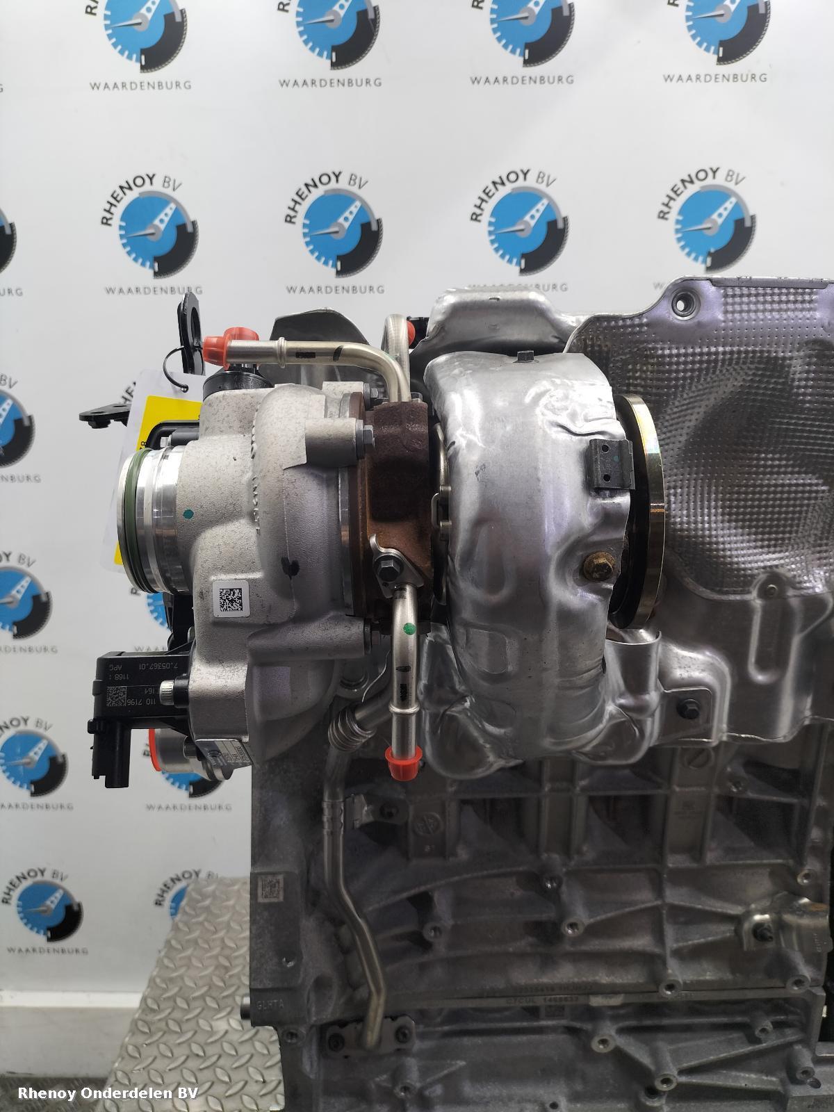 2022 VOLVO XC40 Engine View Auto part Engine VOLVO XC40 2022