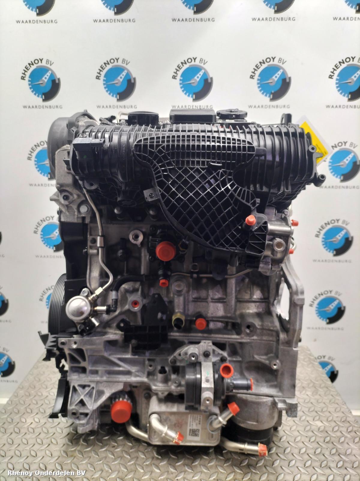 2022 VOLVO XC40 Engine View Auto part Engine VOLVO XC40 2022