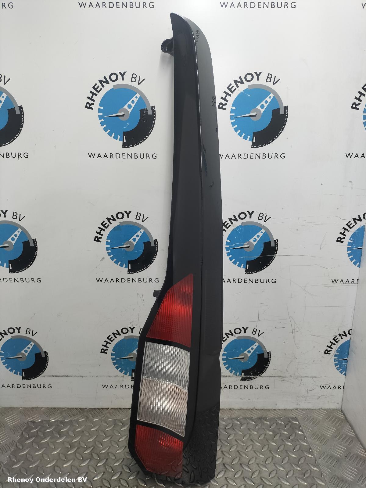 Bekijk Auto-onderdeel ACHTERLICHT R FORD TOURNEO CONNECT 2023