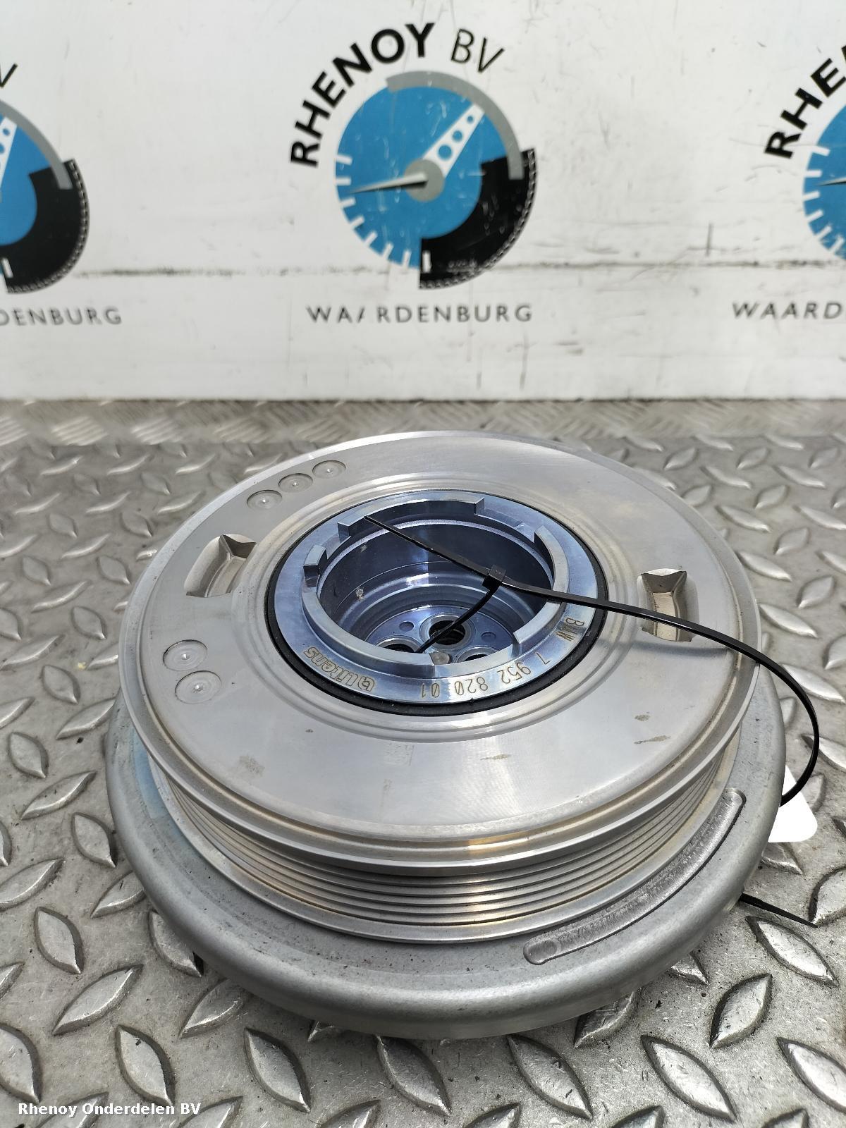 Bekijk Auto-onderdeel KRUKAS POELIE BMW 5 SERIES 2024