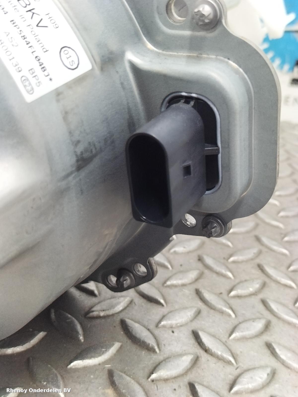 2023 FORD TOURNEO CONNECT REM BEKRACHTIGER View Auto part REM BEKRACHTIGER FORD TOURNEO CONNECT 2023