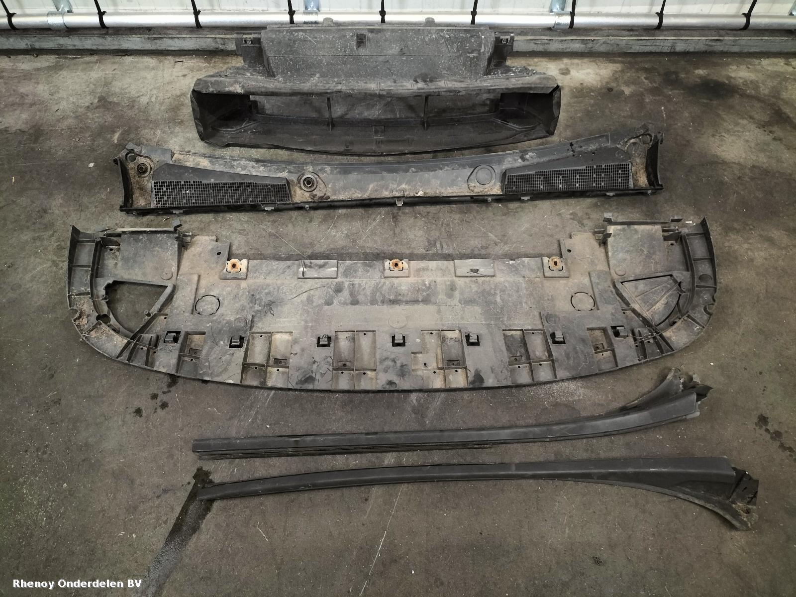 View Auto part VOORKOP COMPLEET RENAULT TRAFIC 2016