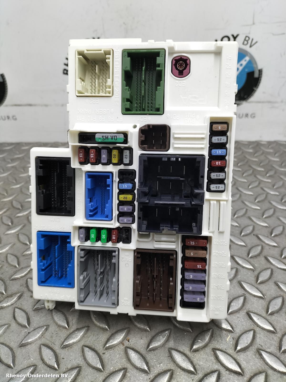 View Auto part Fuse Box PEUGEOT 308 2023