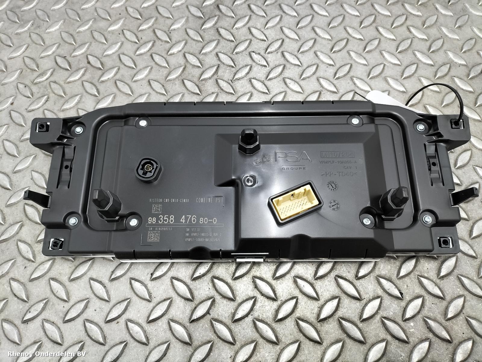 View Auto part KLOKKENPANEEL PEUGEOT 308 2023