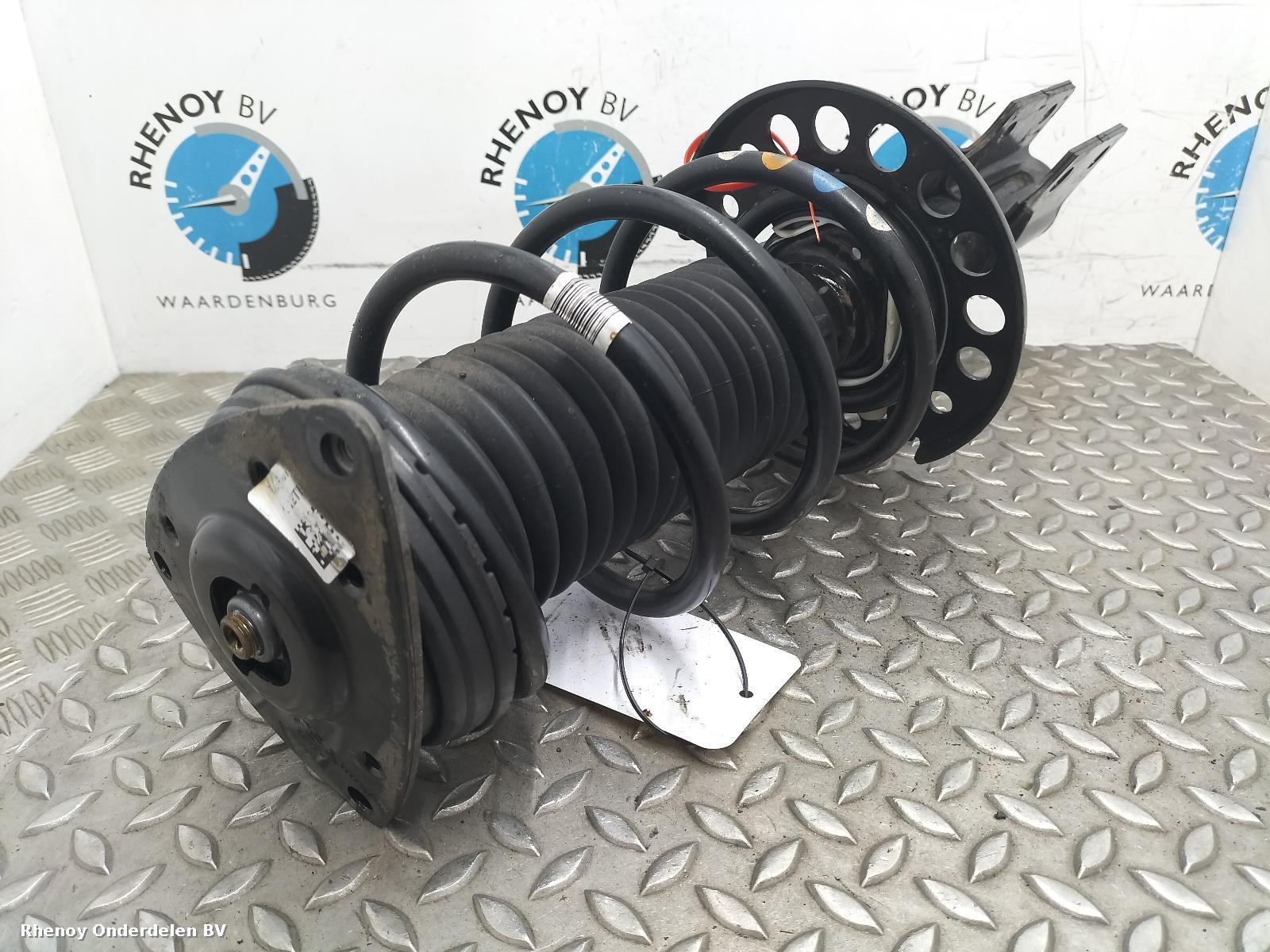 View Auto part VEERPOOT / SCHOKBREKER RV PEUGEOT 308 2023