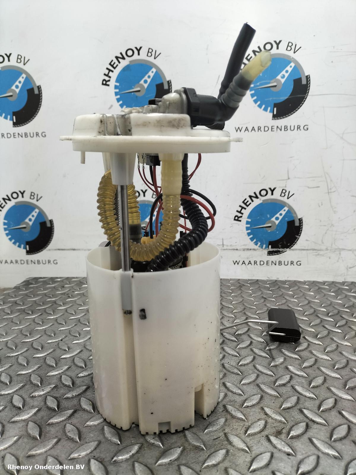 View Auto part BRANDSTOF POMP (IN TANK)  RENAULT TRAFIC 2016