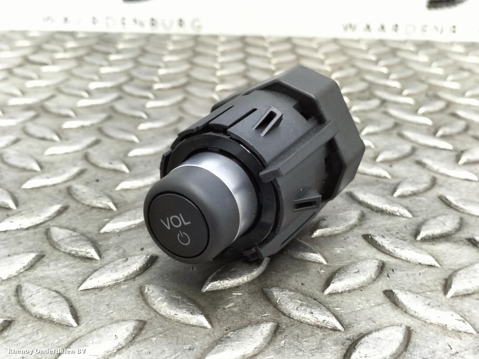 View Auto part NAVIGATIE FORD PUMA 2025
