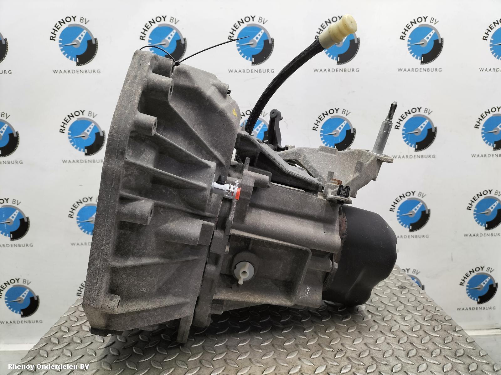 View Auto part TRANSMISSIE / VERSNELLINGSBAK RENAULT CLIO 2017