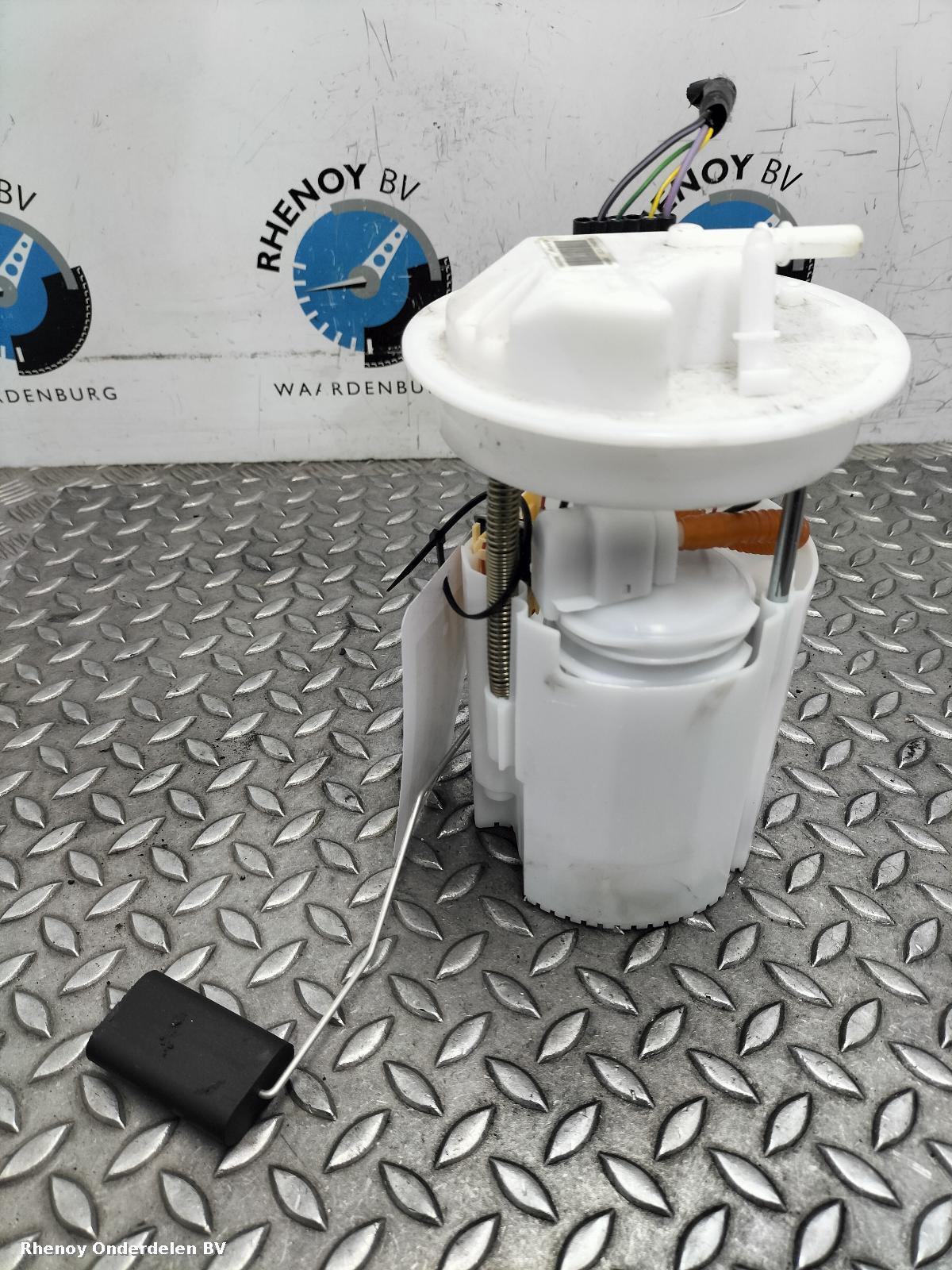 Bekijk Auto-onderdeel BRANDSTOF POMP (IN TANK)  FORD PUMA 2025