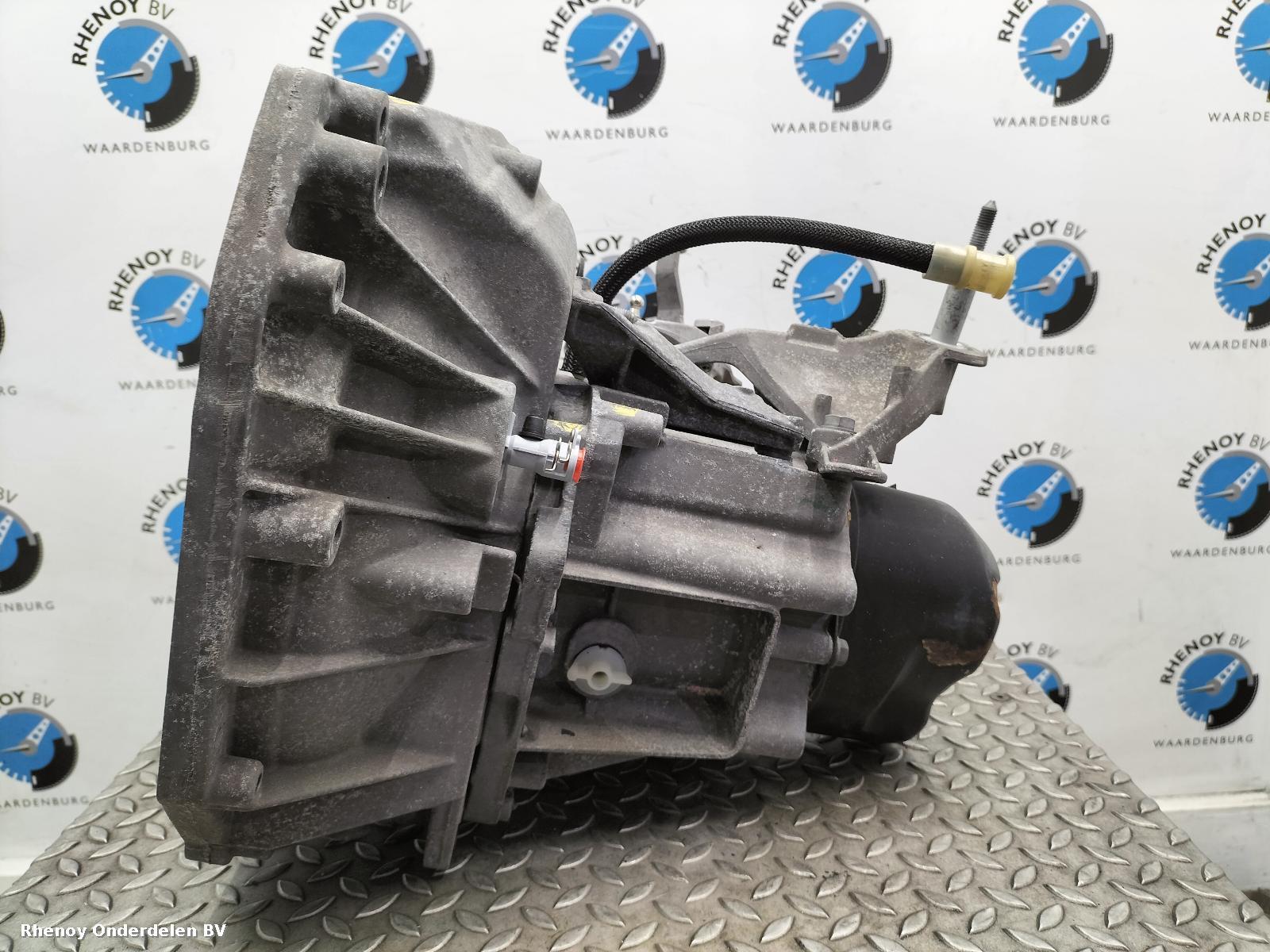 View Auto part TRANSMISSIE / VERSNELLINGSBAK RENAULT CLIO 2017