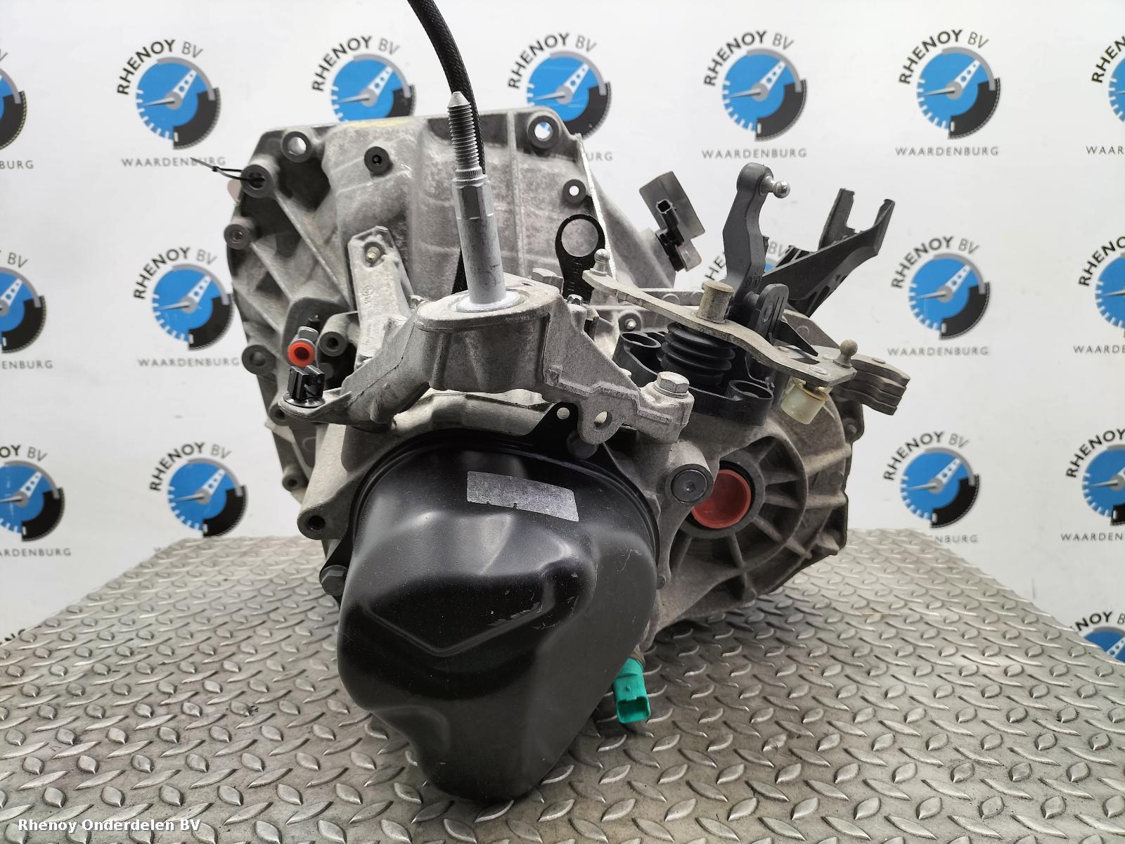 View Auto part TRANSMISSIE / VERSNELLINGSBAK RENAULT CLIO 2017